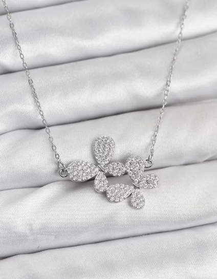 316l Çelik Zincir Gümüş Renk Zirkon Taşlı Kelebek Model Kadın Kolye